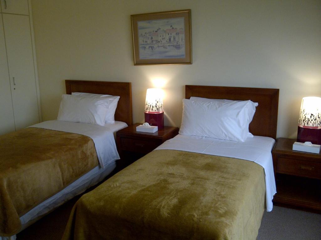 Top Hotel Apartments Al Ain Esterno foto