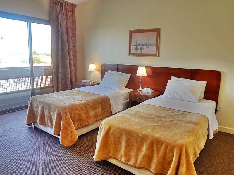 Top Hotel Apartments Al Ain Esterno foto