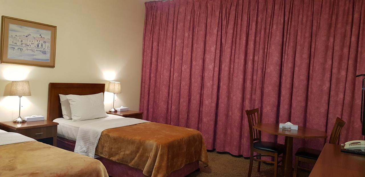 Top Hotel Apartments Al Ain Esterno foto